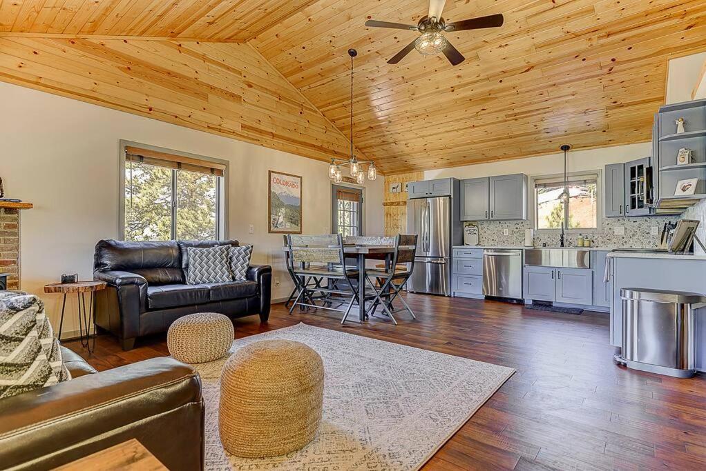 Monarch Landing, A Cozy Cabin W/360 Mountain Views Villa Cripple Creek Exterior photo